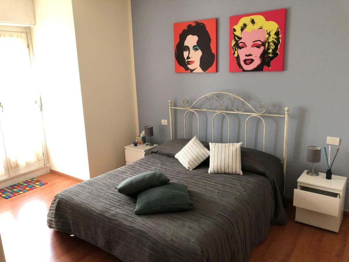 Irides Rooms A Un Passo Dai Parchi Divertimento Lazise Exterior photo